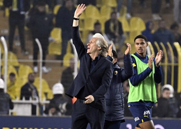 Fenerbahçe büyük fırsat tepti