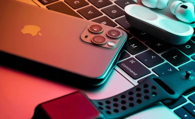 Apple Türkiye’de yine zam yaptı: iPhone fiyatları dudak uçuklattı!