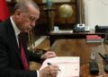 Erdoğan, 8 üniversiteye rektör, YÖK'e de 4 yeni üye atadı 20 Cumhurbaşkanı Erdoğan 4 mahpusu affetti