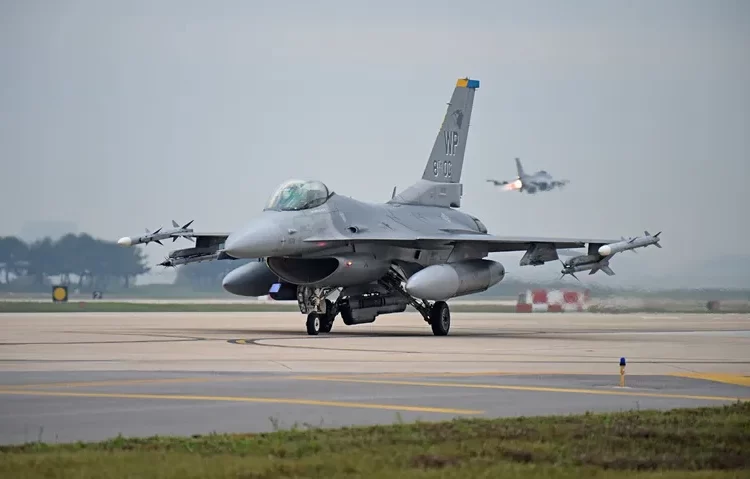 ABD, Ukrayna’ya F-16 savaş uçağı vermeye hazırlanıyor