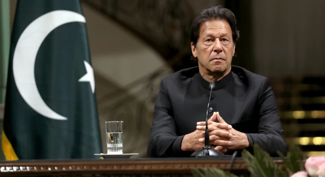 Eski Pakistan Başbakanı İmran Han gözaltına alındı 1 Eski Pakistan Başbakanı İmran Han gözaltına alındı