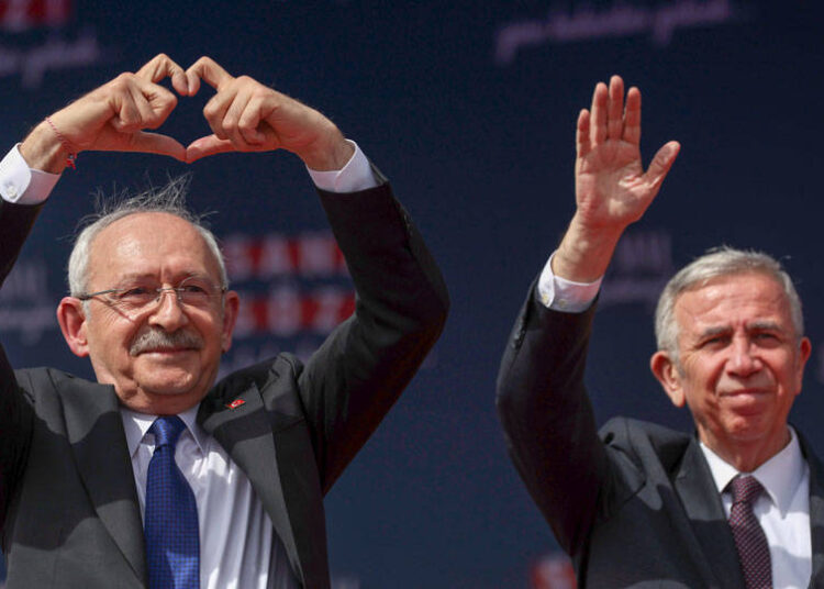 Kılıçdaroğlu: Depremzedelere söz verdim, evleri 5 kuruş almadan teslim edeceğim 1 Kılıçdaroğlu: Depremzedelere söz verdim, evleri 5 kuruş almadan teslim edeceğim
