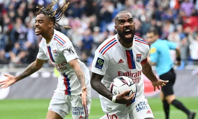 Fransa'da çılgın maç: İki futbolcu 4'er gol attı, Lyon son dakikada güldü 1 Fransa’da çılgın maç: İki futbolcu 4’er gol attı, Lyon son dakikada güldü