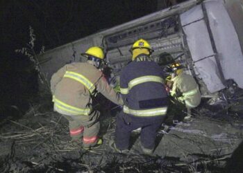 Meksika’da otobüs uçuruma yuvarlandı: Çok sayıda ölü var