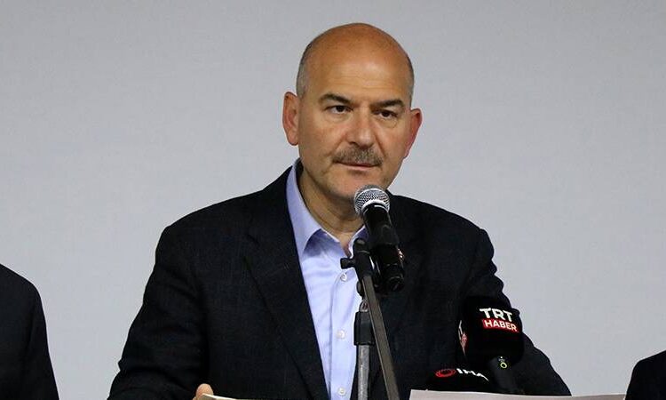 Soylu'dan kayyım itirafı: Cumhurbaşkanımız "rahatsızım" dedi, hepsini görevden aldık 1 Soylu’dan kayyım itirafı: Cumhurbaşkanımız “rahatsızım” dedi, hepsini görevden aldık