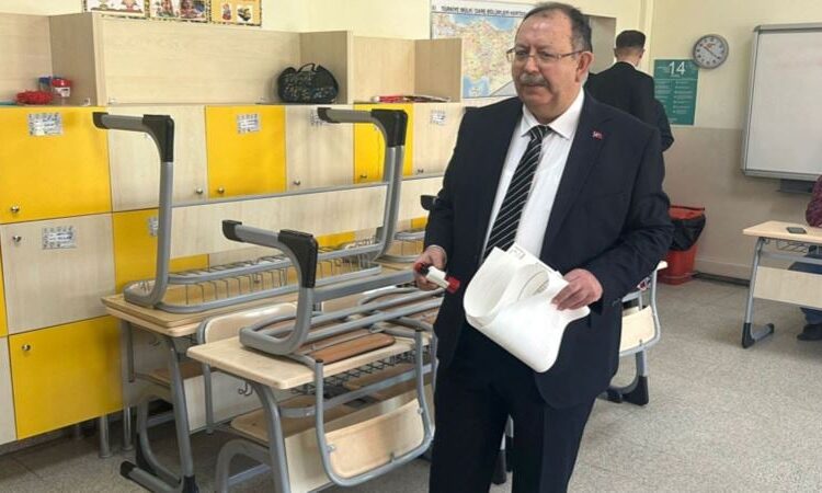 YSK Başkanı Yener'den 'çizik' iddiasına ilişkin açıklama 1 YSK Başkanı Yener’den ‘çizik’ iddiasına ilişkin açıklama