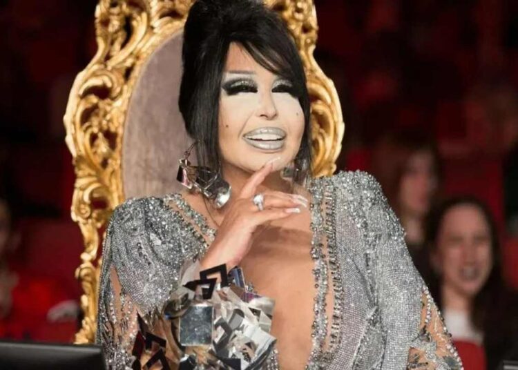 Sauna salonu, benzinlik, lüks yat, iş makineleri, daireler: Bülent Ersoy'un mal varlığı listeye sığmadı 1 Bülent Ersoy’un hayatı film oluyor