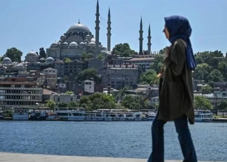 ‘Çürüyen sadece sistem değil, mahallenin dindar eğitimli gençleri’ 1 ‘Çürüyen sadece sistem değil, mahallenin dindar eğitimli gençleri’