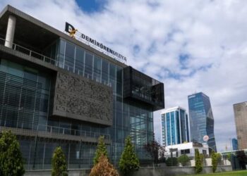 Demirören Medya Grubu’nda ‘küçülme’ iddialarına patrondan yalanlama