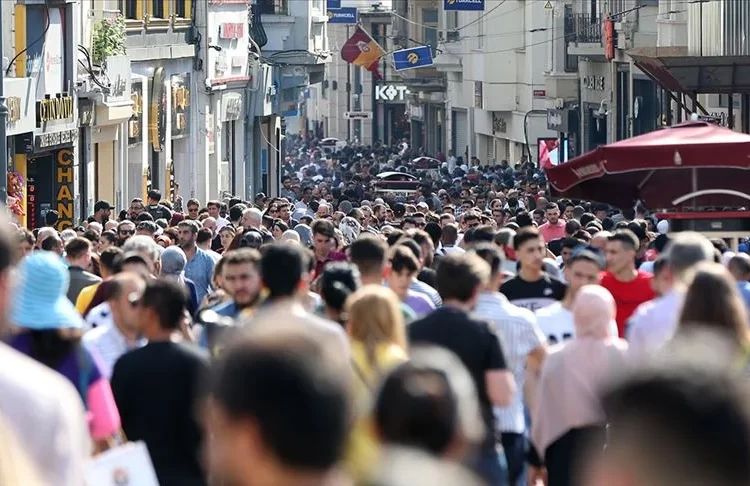 İşsizlik bitiyor! Kayıtlı işsiz sayısı 2 milyon 620 bin ama, yıllık yüzde 25,6 azaldı 1 İşsizlik bitiyor! Kayıtlı işsiz sayısı 2 milyon 620 bin ama, yıllık yüzde 25,6 azaldı