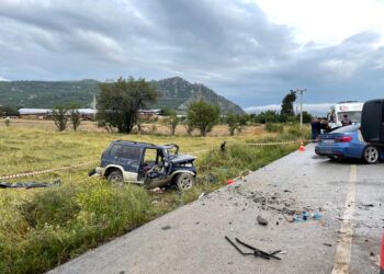 Burdur Karamanlı yolunda feci kaza: 5 ölü, 5 yaralı