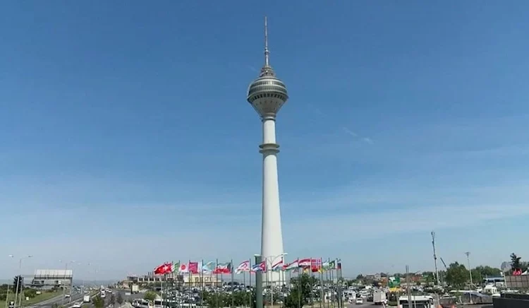 230 metre yüksekliğindeki TV kulesi icradan satılık 1 230 metre yüksekliğindeki TV kulesi icradan satılık