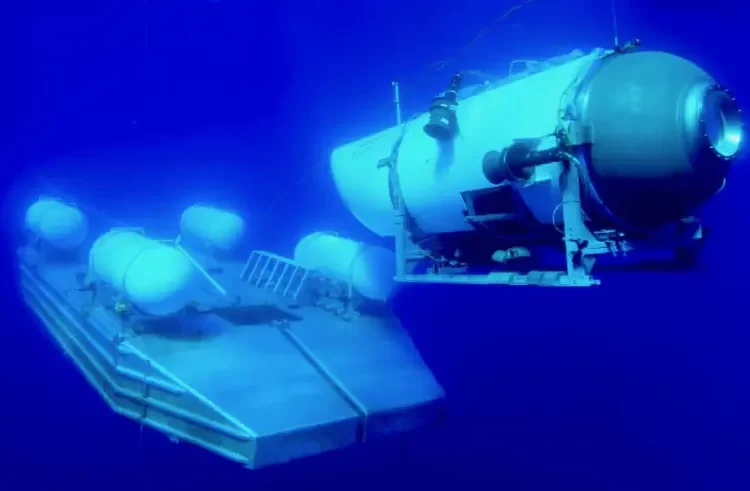 Günlerdir kayıp olan denizaltının enkazı bulundu