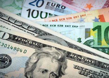 Dolar 22’ye yaklaştı, euro 23 TL’yi aştı!