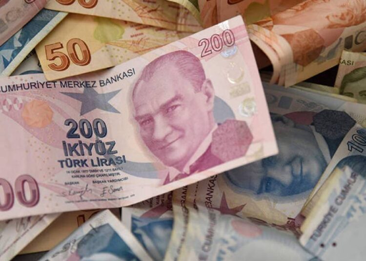 Bankalarda kriz derinleşiyor: Kısa vadeli kredilere onay var, uzunlara yok 1 Bankalarda kriz derinleşiyor: Kısa vadeli kredilere onay var, uzunlara yok