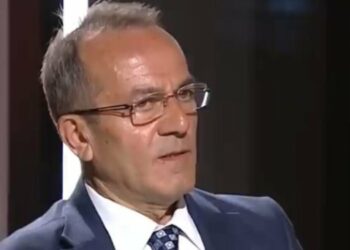 Gazeteci Sevinç: CHP’de Kılıçdaroğlu’na oy vermeyen bir milletvekili daha var