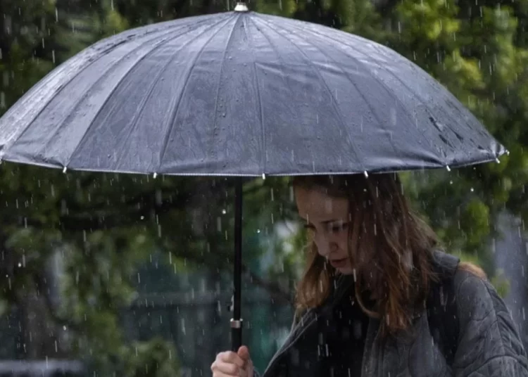 Meteoroloji, 30 ili sel, yıldırım ve fırtınaya karşı uyardı 1 Meteoroloji, 30 ili sel, yıldırım ve fırtınaya karşı uyardı