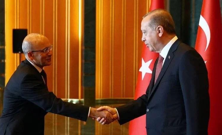 Selvi’den iddia: Mehmet Şimşek bakanlık teklifini kabul etti 1 Selvi’den iddia: Mehmet Şimşek bakanlık teklifini kabul etti