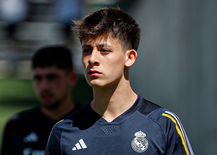 Real Madrid, daha önce Vinicius JR ve Rodrygo'ya uyguladığı programı Arda'ya da uygulayacak 1 Real Madrid, daha önce Vinicius JR ve Rodrygo’ya uyguladığı programı Arda’ya da uygulayacak