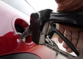 Asgari ücretle benzin ve motorin alım gücünde Türkiye sondan üçüncü