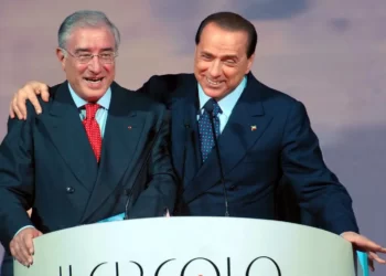 Berlusconi’nin vasiyeti ortaya çıktı: Dava arkadaşına 30 milyon euro bıraktı