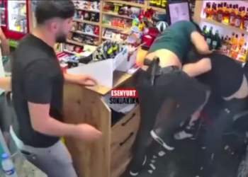 Tekel bayiini basıp iki kişiyi öldürdüler: Saldırganlardan biri yakalandı