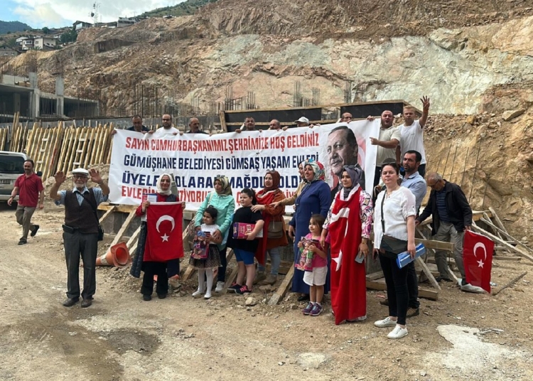 Gümüşhane’yi karıştıran iddia: AK Parti’li belediyenin topladığı paralar Bitcoin’de mi battı? 1 Gümüşhane’yi karıştıran iddia: AK Parti’li belediyenin topladığı paralar Bitcoin’de mi battı?