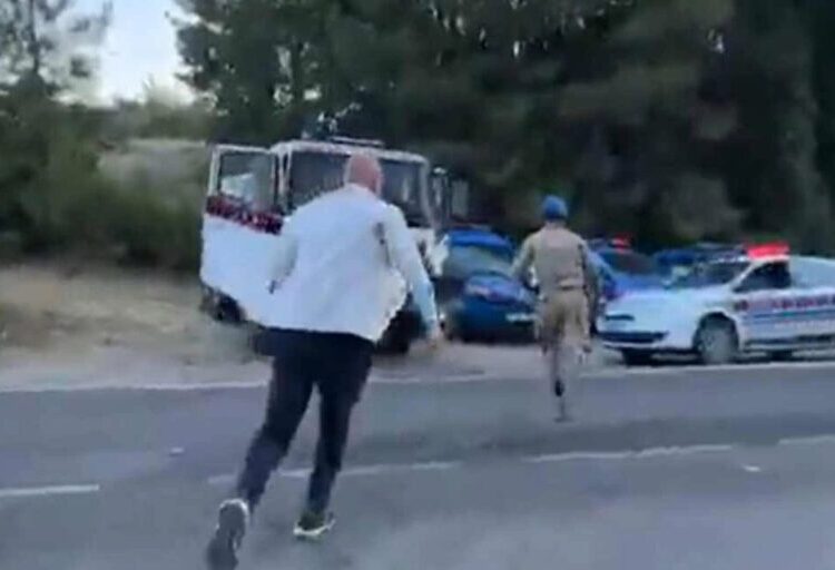 CHP’li Tanal’dan kaçan iki jandarma açığa alındı