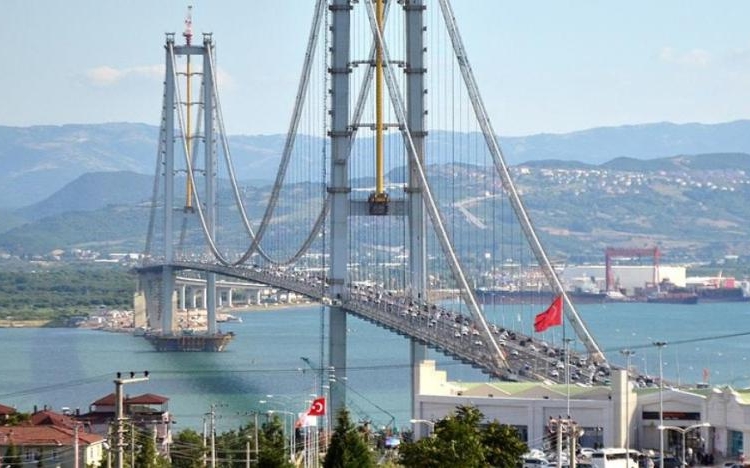 Osmangazi Köprüsü'nde geçiş garantisi tutmadı: Garanti ödemesi 1 milyar 215 milyon doları aştı 1 Osmangazi Köprüsü’nde geçiş garantisi tutmadı: Garanti ödemesi 1 milyar 215 milyon doları aştı