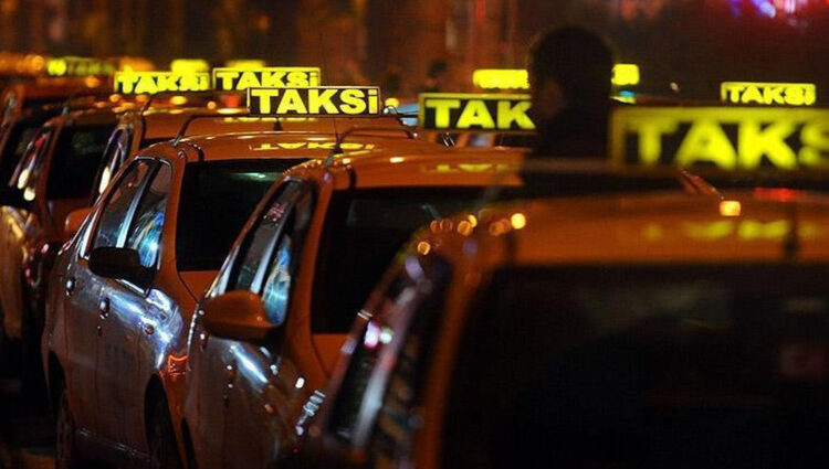 İstanbul'un taksi sorununa yeni çözüm: 1803 özel nitelikli araç geliyor 1 İstanbul’un taksi sorununa yeni çözüm: 1803 özel nitelikli araç geliyor