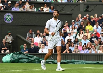 Djokovic, Wimbledon’da yarı finalde!