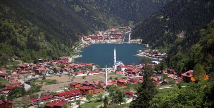 Yapılaşma tehdidi altındaki Uzungöl’e Millet Bahçesi yapılacak