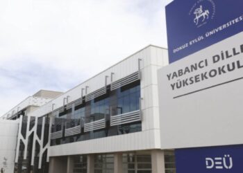 Üniversitede skandal: İngilizce bilmeyen müdür, İngilizce bilmeyen kardeşini işe aldı