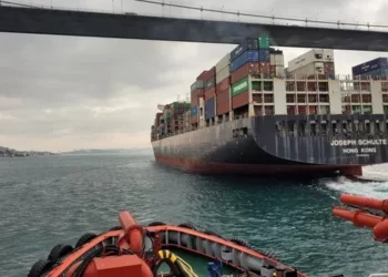 Rusya’ya rağmen Ukrayna’dan kalkan ilk gemi İstanbul Boğazı’nı geçti