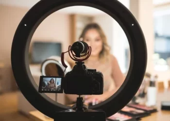 İnternet fenomenliği “tehlikeli iş” kapsamına alındı