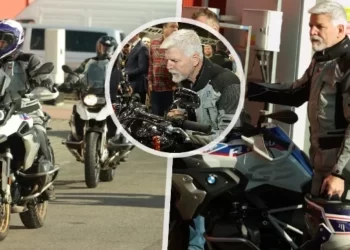 Çekya Cumhurbaşkanı kasksız motosiklet kullanırken yakalandı