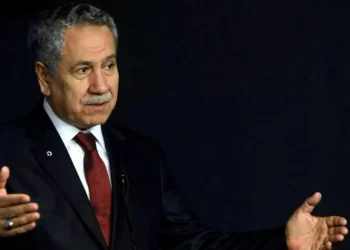Arınç’tan dikkat çeken AK Parti paylaşımı: ‘Kendini evin en önemli parçası sayanlar..’