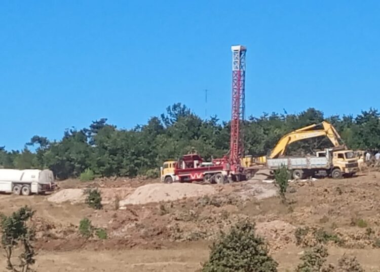 Cengiz Holding de Kazdağları’nda ağaç kesimine başladı 1 Cengiz Holding de Kazdağları’nda ağaç kesimine başladı