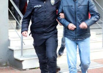 ‘Sazan sarmalı’ yöntemiyle 695 bin TL dolandırdılar
