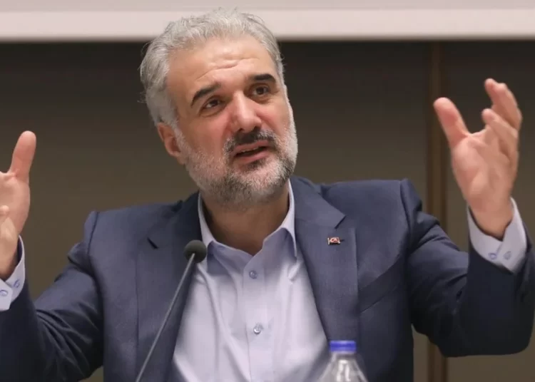 AK Parti İstanbul il başkanı Kabaktepe: Komünist tarafım da var