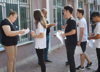 ÖSYM’den 1,2 milyar TL’lik sınav geliri