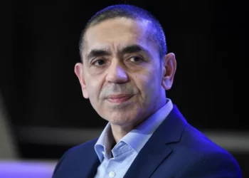 Uğur Şahin kanser ilacı için tarih verdi: Ne zaman piyasaya sürülecek?