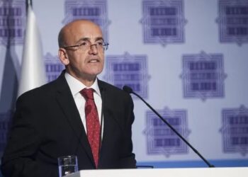 Mehmet Şimşek yatırımcı turuna çıkıyor: 3 ülkeyi ziyaret edecek