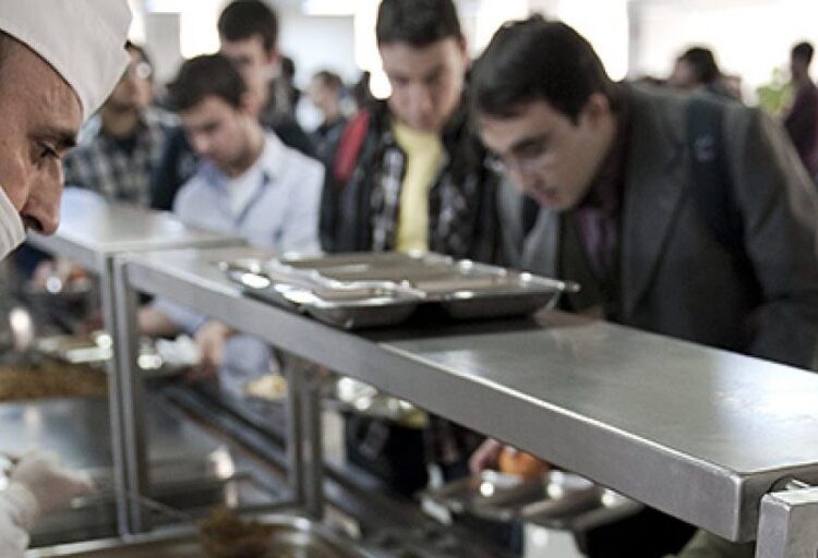 Ege Üniversitesi’nde yemeklere yüzde 200’ün üzerinde zam