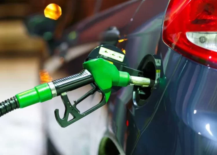 Benzine zam geldi 1 Benzine zam geldi