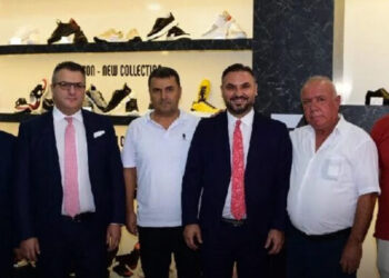 Cem Küçük, ayakkabıcı oldu