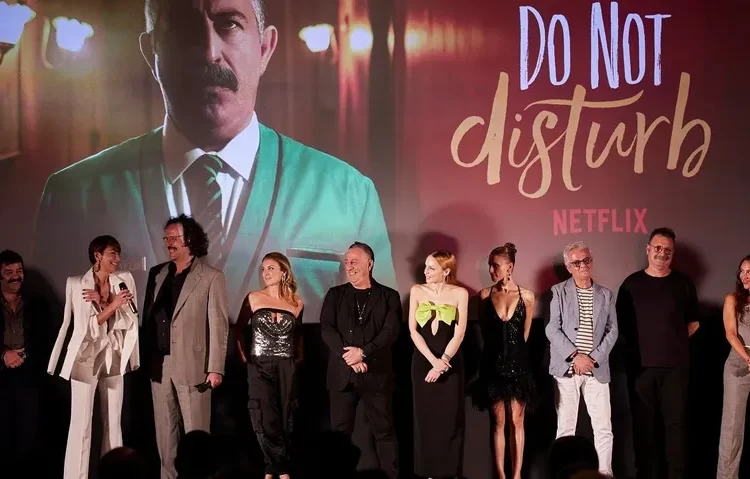 Cem Yılmaz’ın ‘Do Not Disturb’ filminin galası yapıldı