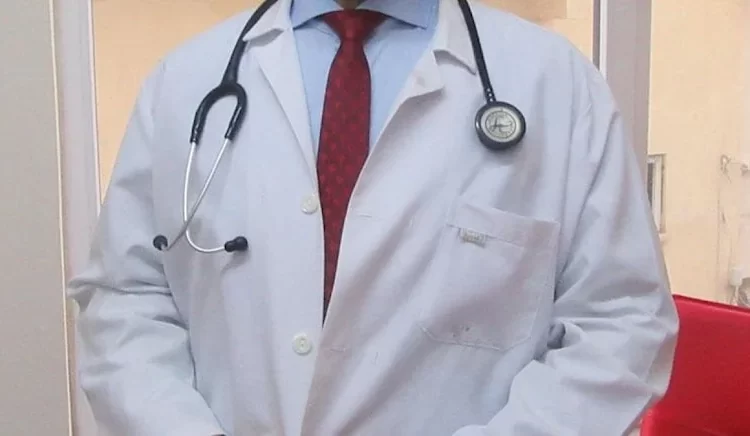 Hekimlikten men edilen doktorun ameliyat ettiği hasta öldü