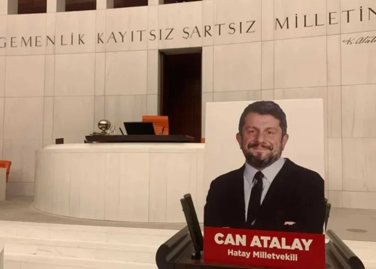 AYM'den yerel mahkemeye ikinci Can Atalay yazısı: Sisteme geç saatlerde girildi 1 AYM’den yerel mahkemeye ikinci Can Atalay yazısı: Sisteme geç saatlerde girildi