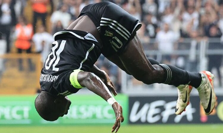 2-0’ı koruyamayan Beşiktaş, son 10 dakikada tepetaklak oldu 1 2-0’ı koruyamayan Beşiktaş, son 10 dakikada tepetaklak oldu